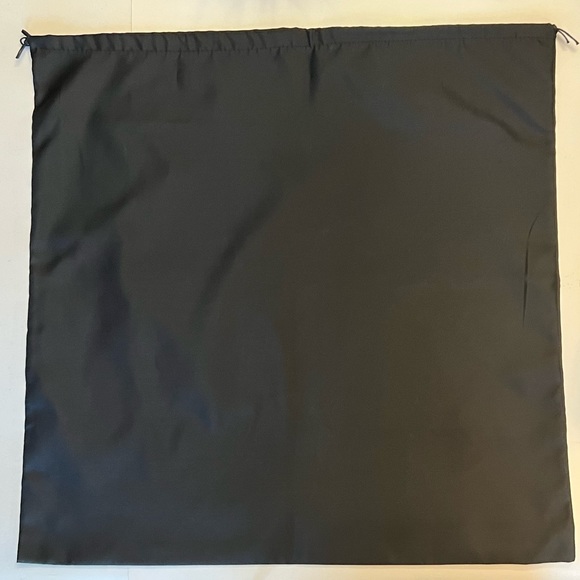 COPY - New FENDI XL Dust Bag Tote Backpack
Messenger Dust Bag Extra Large - Picture 3 of 4